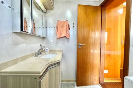 Apartamento à venda com 156m², 3 quartos e 3 vagasBanheiro da Suíte 3