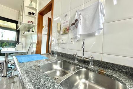 Apartamento à venda com 156m², 3 quartos e 3 vagasCozinha