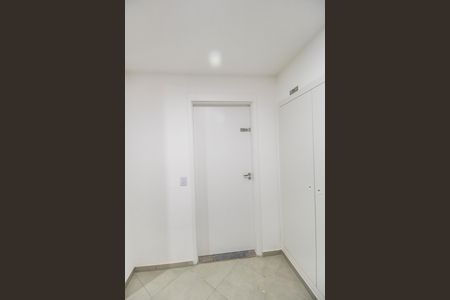 Apartamento para alugar com 34m², 2 quartos e 1 vaga Apartamento para alugar com 34m², 2 quartos e 1 vagaEntrada