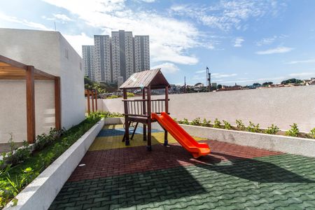 Apartamento para alugar com 34m², 2 quartos e 1 vaga Apartamento para alugar com 34m², 2 quartos e 1 vagaÁrea comum - Playground