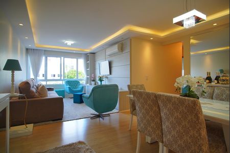 Apartamento à venda com 103m², 2 quartos e 2 vagas Apartamento à venda com 103m², 2 quartos e 2 vagasSala