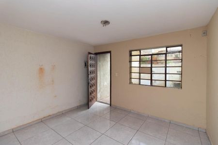 Casa à venda com 103m², 2 quartos e 1 vagaSala