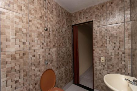 Casa à venda com 103m², 2 quartos e 1 vagaBanheiro