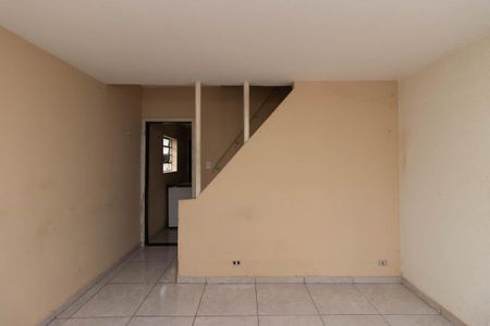 Casa à venda com 103m², 2 quartos e 1 vagaSala