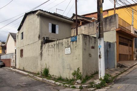 Casa à venda com 103m², 2 quartos e 1 vagaFachada