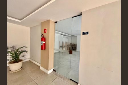 Apartamento à venda com 40m², 1 quarto e 1 vaga Apartamento à venda com 40m², 1 quarto e 1 vagaÁrea comum - Salão de festas