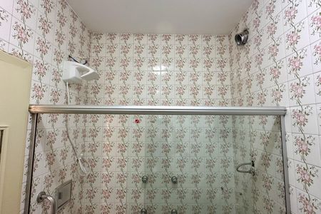Apartamento à venda com 75m², 2 quartos e 1 vaga Apartamento à venda com 75m², 2 quartos e 1 vagaBanheiro