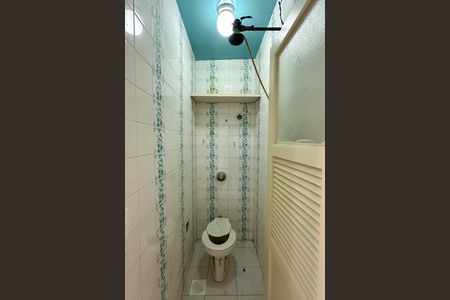 Apartamento à venda com 75m², 2 quartos e 1 vaga Apartamento à venda com 75m², 2 quartos e 1 vagaBanheiro de serviço