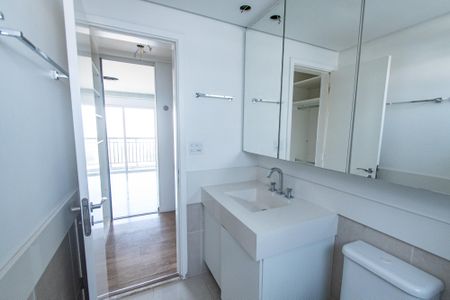 Apartamento à venda com 179m², 3 quartos e 3 vagasBanheiro da suíte 3