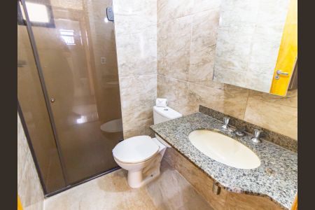 Apartamento à venda com 64m², 2 quartos e 2 vagas Apartamento à venda com 64m², 2 quartos e 2 vagasBanheiro