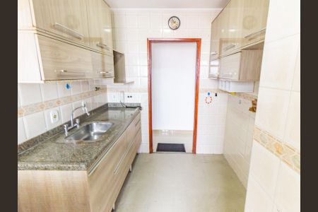 Apartamento à venda com 64m², 2 quartos e 2 vagas Apartamento à venda com 64m², 2 quartos e 2 vagasCozinha