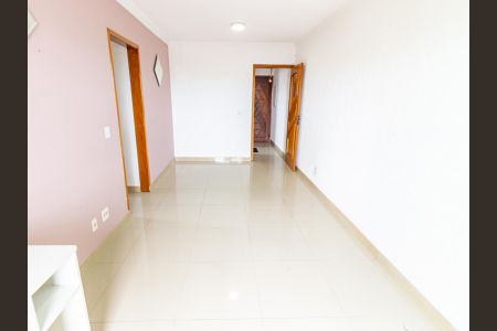 Sala de apartamento à venda com 2 quartos, 64m² em Vila Invernada, São Paulo