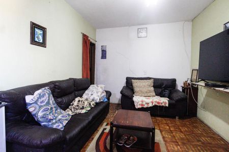 Casa à venda com 150m², 3 quartos e 2 vagasSala