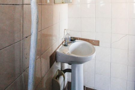 Casa à venda com 150m², 3 quartos e 2 vagasBanheiro 2