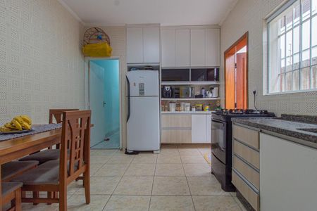 Casa à venda com 85m², 3 quartos e 2 vagasCozinha