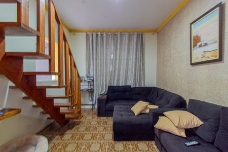 Casa à venda com 85m², 3 quartos e 2 vagasSala