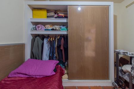 Casa à venda com 85m², 3 quartos e 2 vagasQuarto de Serviço