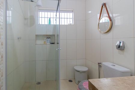 Casa à venda com 85m², 3 quartos e 2 vagasBanheiro 1