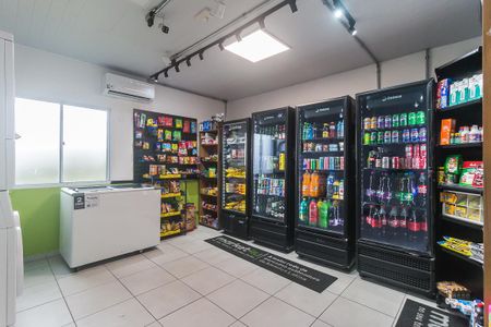 Apartamento para alugar com 49m², 2 quartos e 1 vaga Apartamento para alugar com 49m², 2 quartos e 1 vagaÁrea comum - Mercado