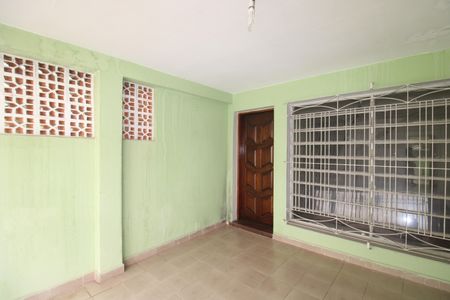 Casa à venda com 96m², 2 quartos e 1 vagaGaragem