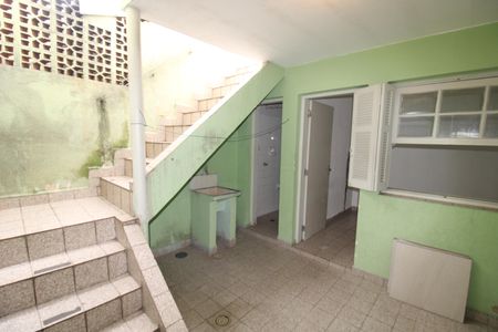 Casa à venda com 96m², 2 quartos e 1 vagaÁrea de Serviço