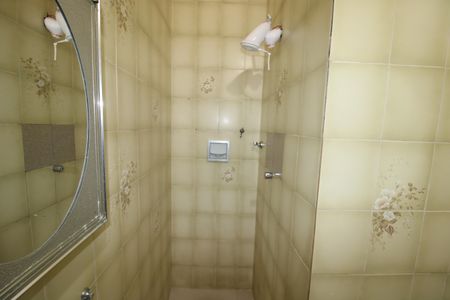 Casa à venda com 96m², 2 quartos e 1 vagaBanheiro