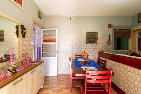 Casa à venda com 400m², 6 quartos e 8 vagas Casa à venda com 400m², 6 quartos e 8 vagasSala de Jantar