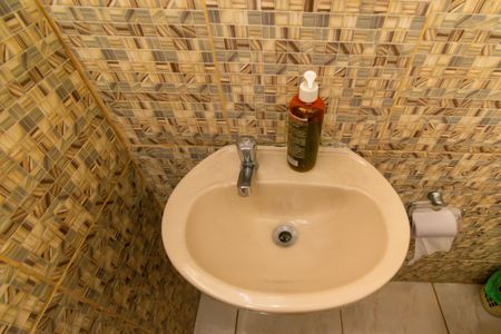 Casa à venda com 400m², 6 quartos e 8 vagas Casa à venda com 400m², 6 quartos e 8 vagasCasa 2 - Banheiro