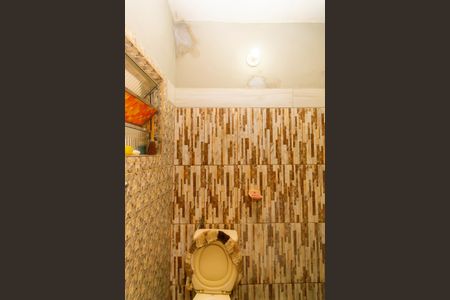 Casa à venda com 400m², 6 quartos e 8 vagas Casa à venda com 400m², 6 quartos e 8 vagasBanheiro da Suíte