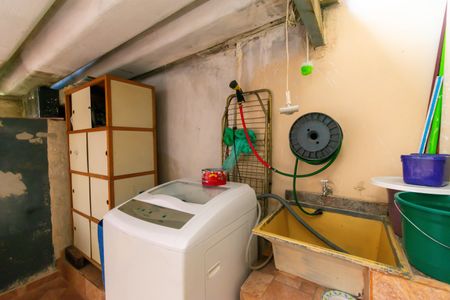 Casa à venda com 400m², 6 quartos e 8 vagas Casa à venda com 400m², 6 quartos e 8 vagasCasa 2 - Área de Serviço