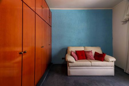 Casa à venda com 250m², 5 quartos e 4 vagas Casa à venda com 250m², 5 quartos e 4 vagasQuarto 3