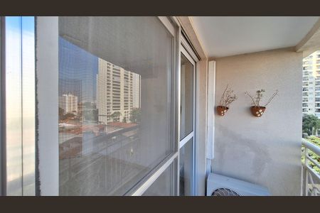 Apartamento para alugar com 75m², 3 quartos e 1 vaga Apartamento para alugar com 75m², 3 quartos e 1 vagaVaranda