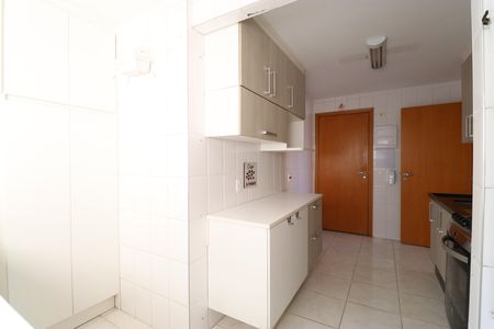 Apartamento para alugar com 75m², 3 quartos e 1 vagaCozinha e Área de Serviço