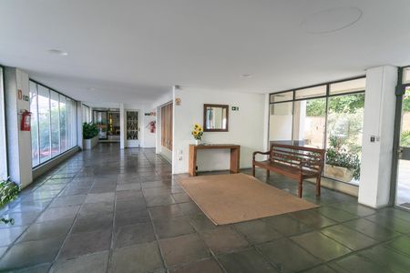 Apartamento para alugar com 106m², 3 quartos e 2 vagas Apartamento para alugar com 106m², 3 quartos e 2 vagasHall de entrada