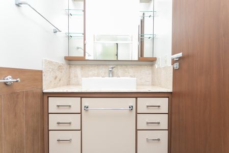 Apartamento para alugar com 106m², 3 quartos e 2 vagas Apartamento para alugar com 106m², 3 quartos e 2 vagasBanheiro Suíte