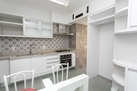 Apartamento para alugar com 106m², 3 quartos e 2 vagas Apartamento para alugar com 106m², 3 quartos e 2 vagasCozinha