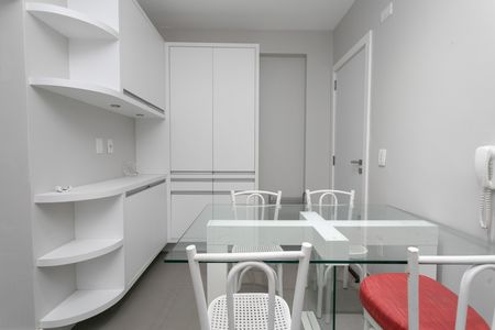 Apartamento para alugar com 106m², 3 quartos e 2 vagas Apartamento para alugar com 106m², 3 quartos e 2 vagasCozinha