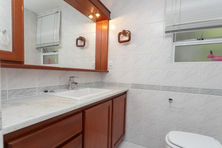 Apartamento para alugar com 106m², 3 quartos e 2 vagas Apartamento para alugar com 106m², 3 quartos e 2 vagasBanheiro 1