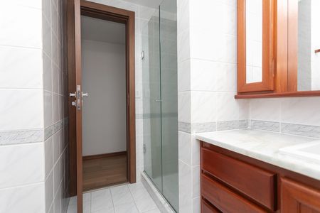 Apartamento para alugar com 106m², 3 quartos e 2 vagas Apartamento para alugar com 106m², 3 quartos e 2 vagasBanheiro 1
