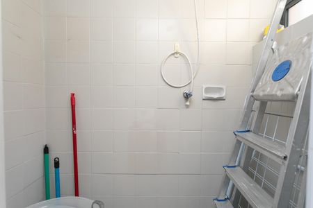 Apartamento para alugar com 106m², 3 quartos e 2 vagas Apartamento para alugar com 106m², 3 quartos e 2 vagasBanheiro auxiliar