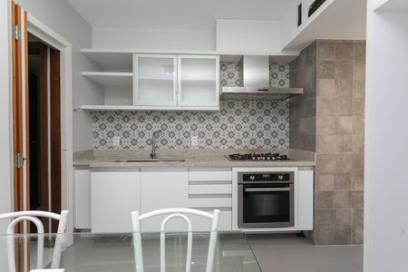 Apartamento para alugar com 106m², 3 quartos e 2 vagas Apartamento para alugar com 106m², 3 quartos e 2 vagasCozinha