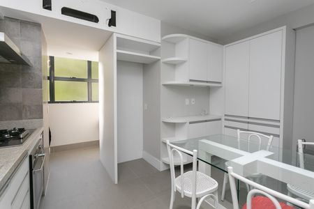 Apartamento para alugar com 106m², 3 quartos e 2 vagas Apartamento para alugar com 106m², 3 quartos e 2 vagasCozinha
