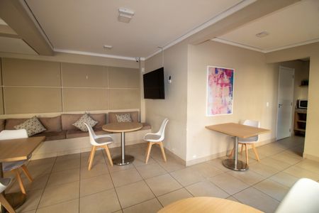 Apartamento para alugar com 31m², 1 quarto e sem vagaÁrea comum - Salão de festas