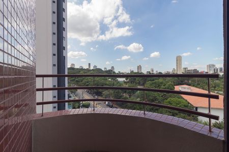 Apartamento para alugar com 252m², 3 quartos e 2 vagasVaranda - Suíte