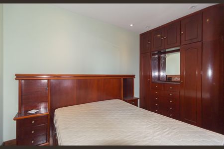 Apartamento para alugar com 252m², 3 quartos e 2 vagasSuíte