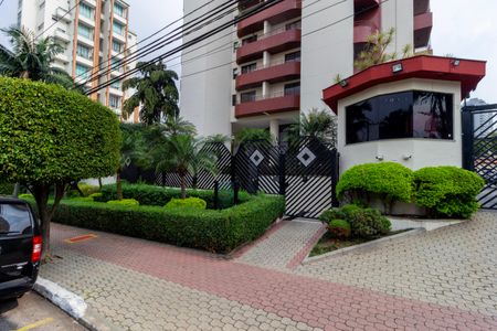 Apartamento para alugar com 252m², 3 quartos e 2 vagasFachada