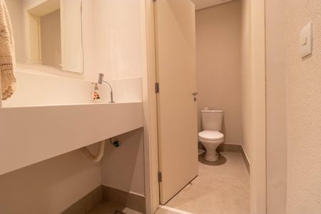 Casa à venda com 200m², 3 quartos e 3 vagasLavabo