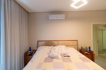 Casa à venda com 200m², 3 quartos e 3 vagasSuíte 02