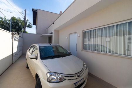 Casa à venda com 200m², 3 quartos e 3 vagasÁrea comum - Garagem