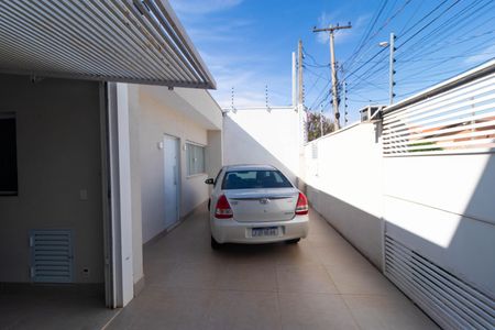Casa à venda com 200m², 3 quartos e 3 vagasÁrea comum - Garagem